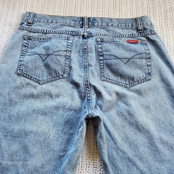 VINTAGE Y2K Women's Zana Di Hi Rise Jeans Embroidered Capri Pants Junior Size 17 - Picture 4 of 11